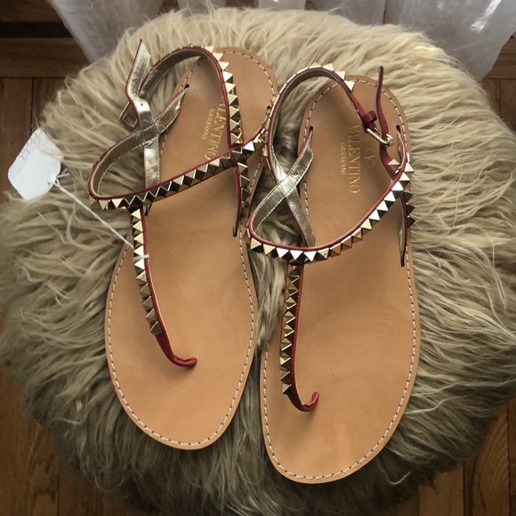 Brand new, hard to find, Stud Valentino Thongs - Picture 2 of 3